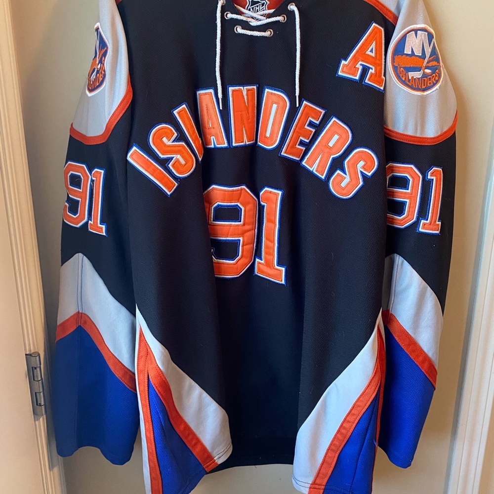VINTAGE New York Islanders 2014 TAVARES Jersey L